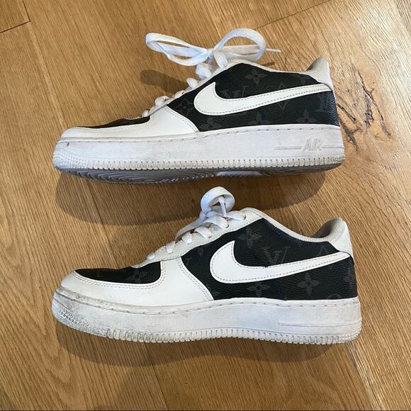 Nike Custom Air Force 1's Louis Vuitton Sneakers - Picture 5 of 8